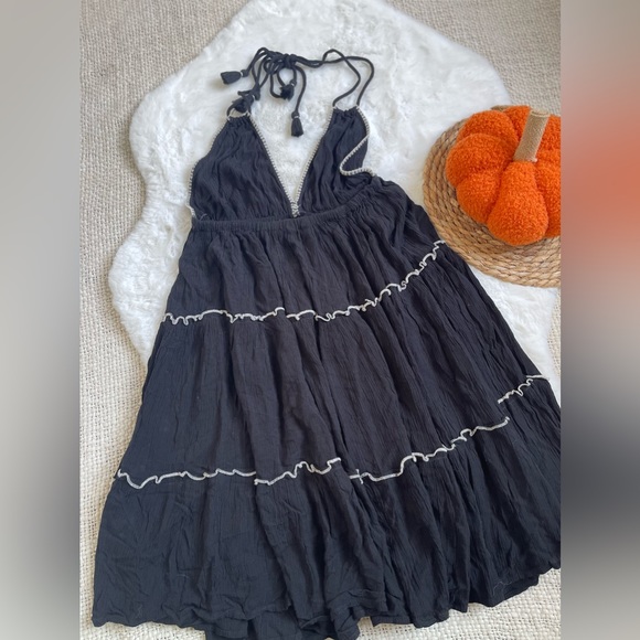 Black tiered dress from Accessorize size xs backless dress - Picture 6 of 6